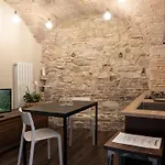 City Center - Casa Del Pincetto * Περούτζια